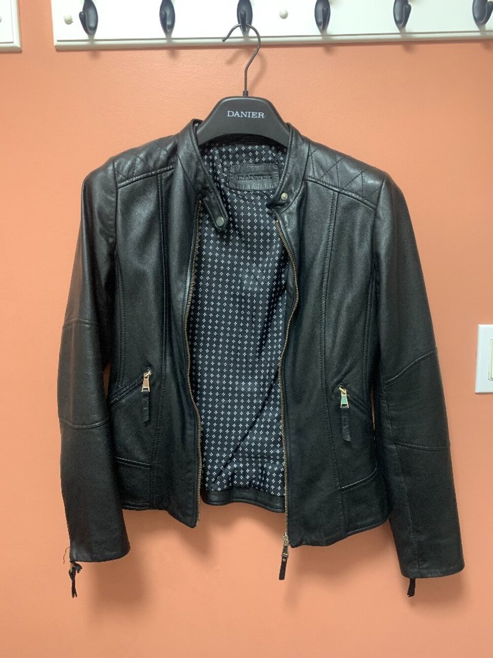 DANIER Leather Jacket (XS)
